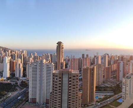 Las Vistas Que Te Mereces - Impresionante Planta 35 Apartment Benidorm Luaran gambar