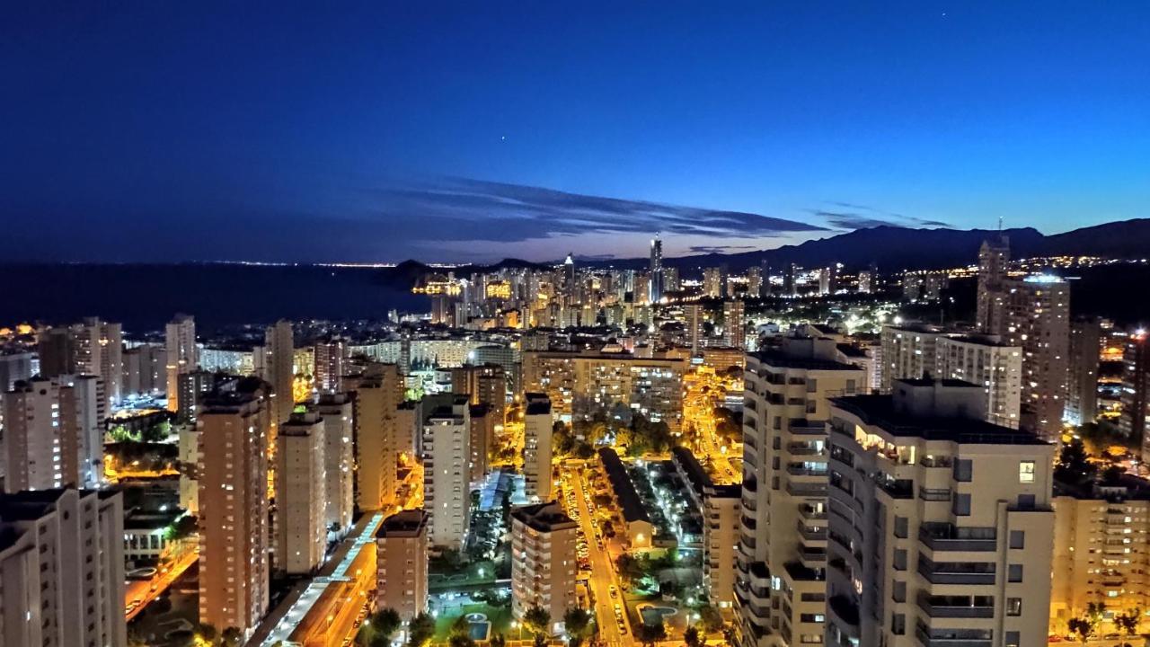 Las Vistas Que Te Mereces - Impresionante Planta 35 Apartment Benidorm Luaran gambar