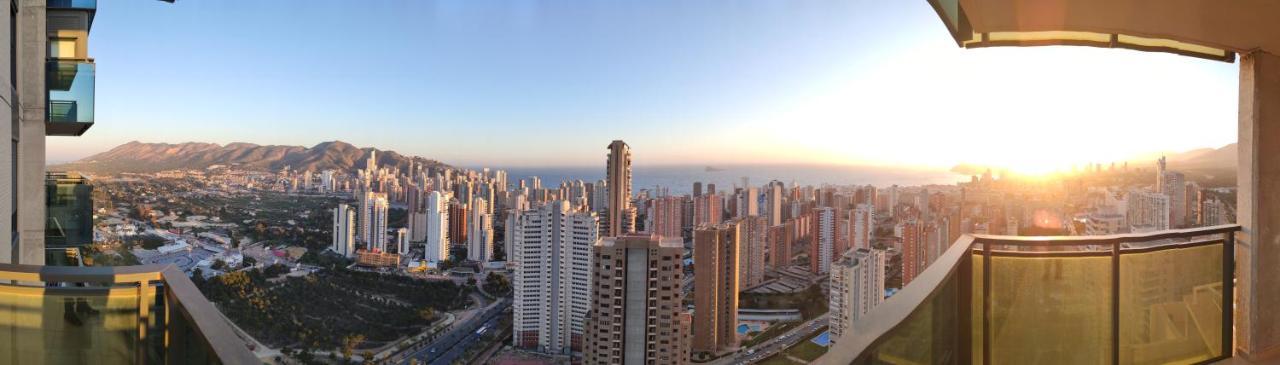 Las Vistas Que Te Mereces - Impresionante Planta 35 Apartment Benidorm Luaran gambar